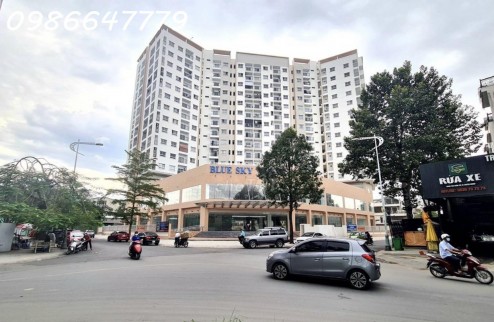 Suất nội bộ căn hộ NOXH  trung tâm Q2, Căn Góc 2PN 66m2. view hồ bơi.